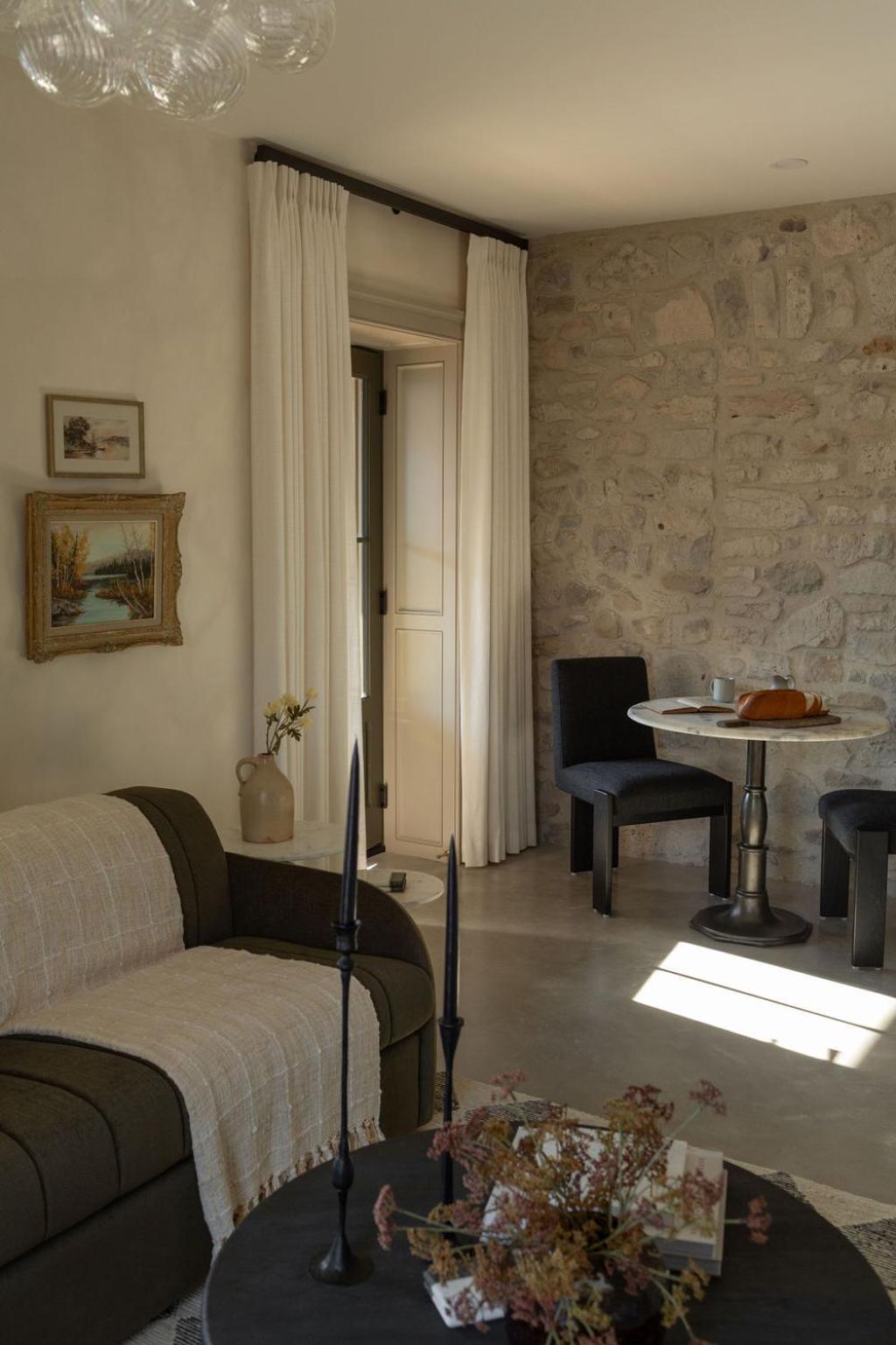 Kat Florence Hotels Elora Bilik gambar