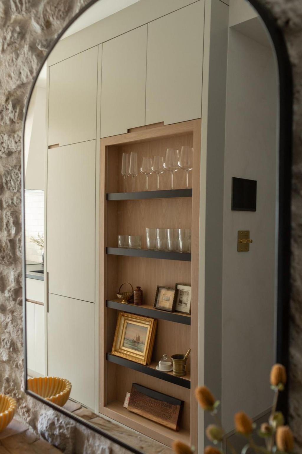 Kat Florence Hotels Elora Bilik gambar