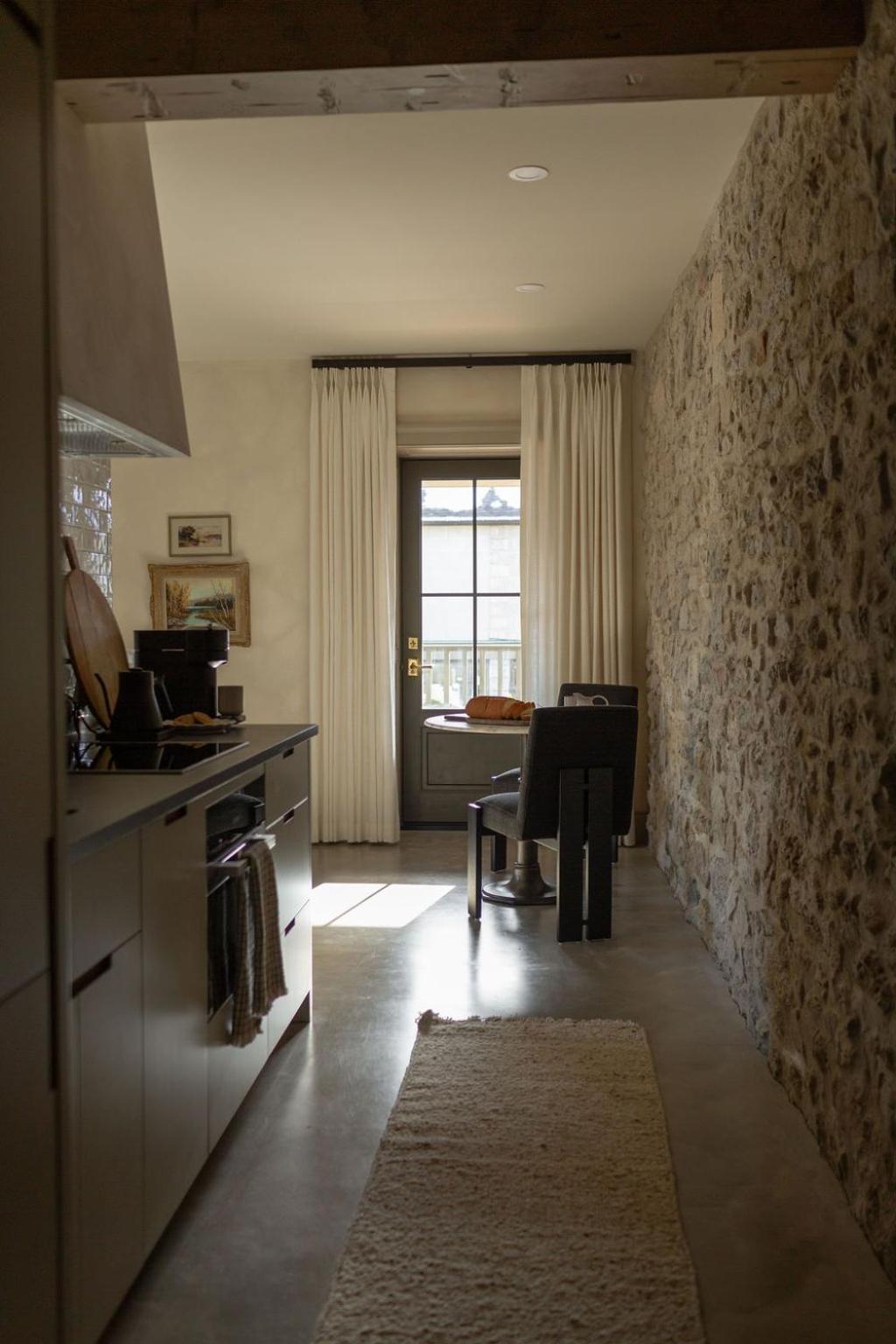 Kat Florence Hotels Elora Bilik gambar